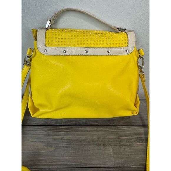 Miche Cori Hip Yellow Pineapple Crossbody bag. - Picture 3 of 5